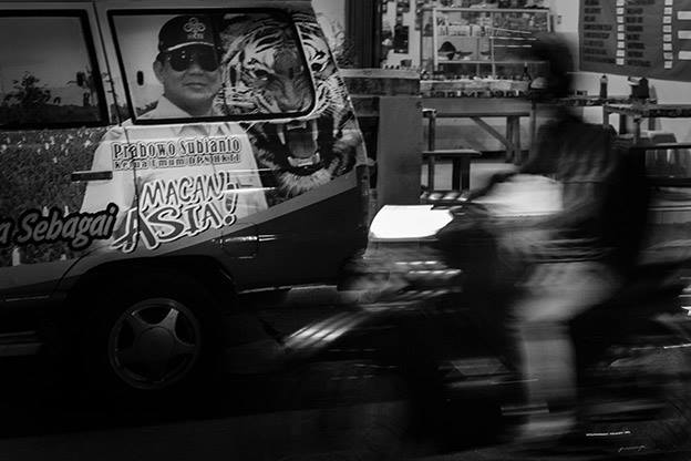 Picture of Prabowo on a car - Vembri Waluyas Picture of Prabowo on a car - Vembri Waluyas