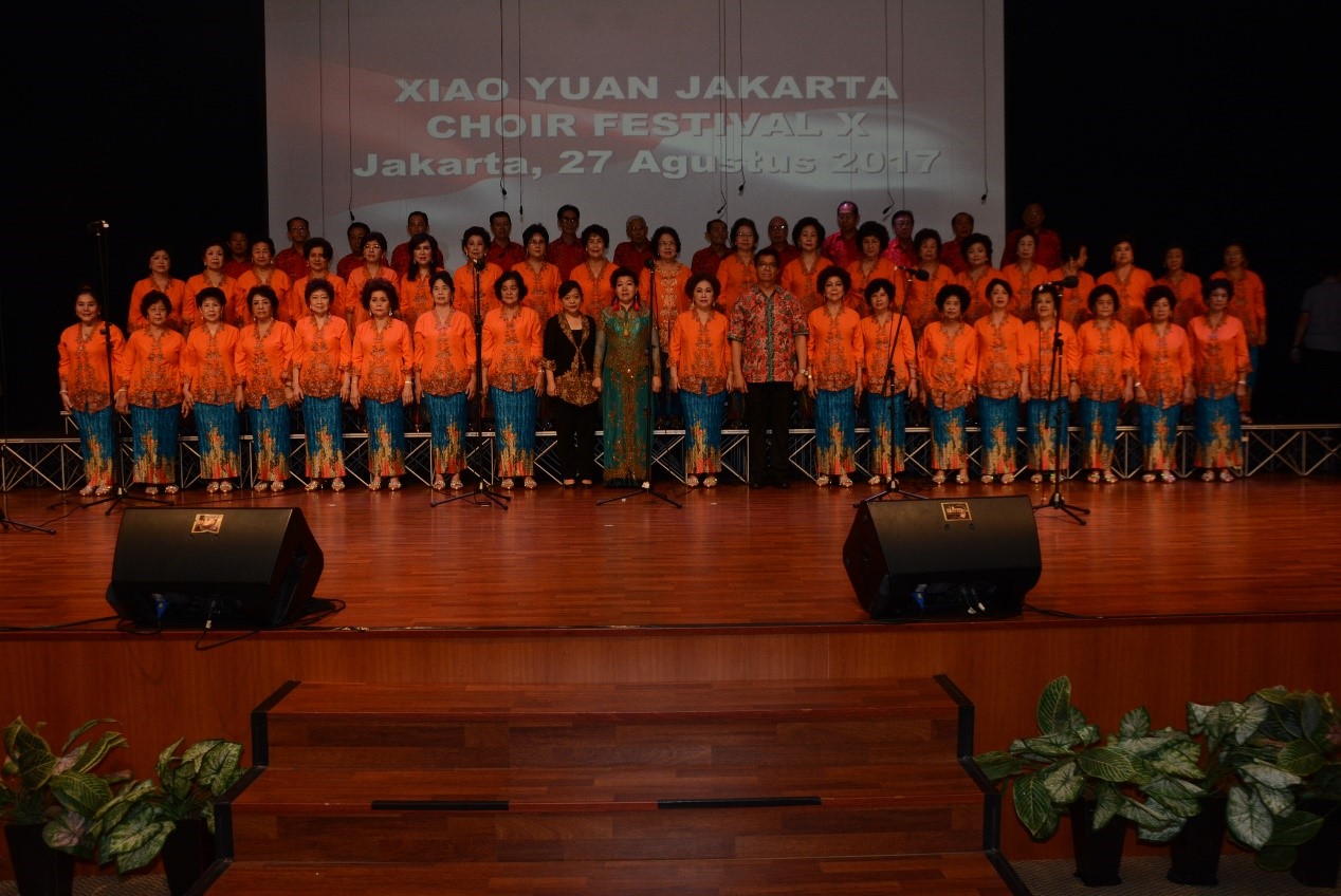 The Leyun Choir (樂韻合唱團) performs